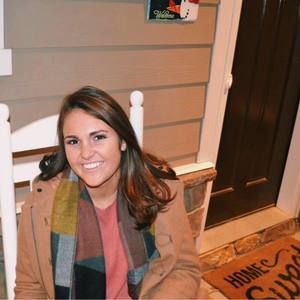 Meet your Posher, Nicole